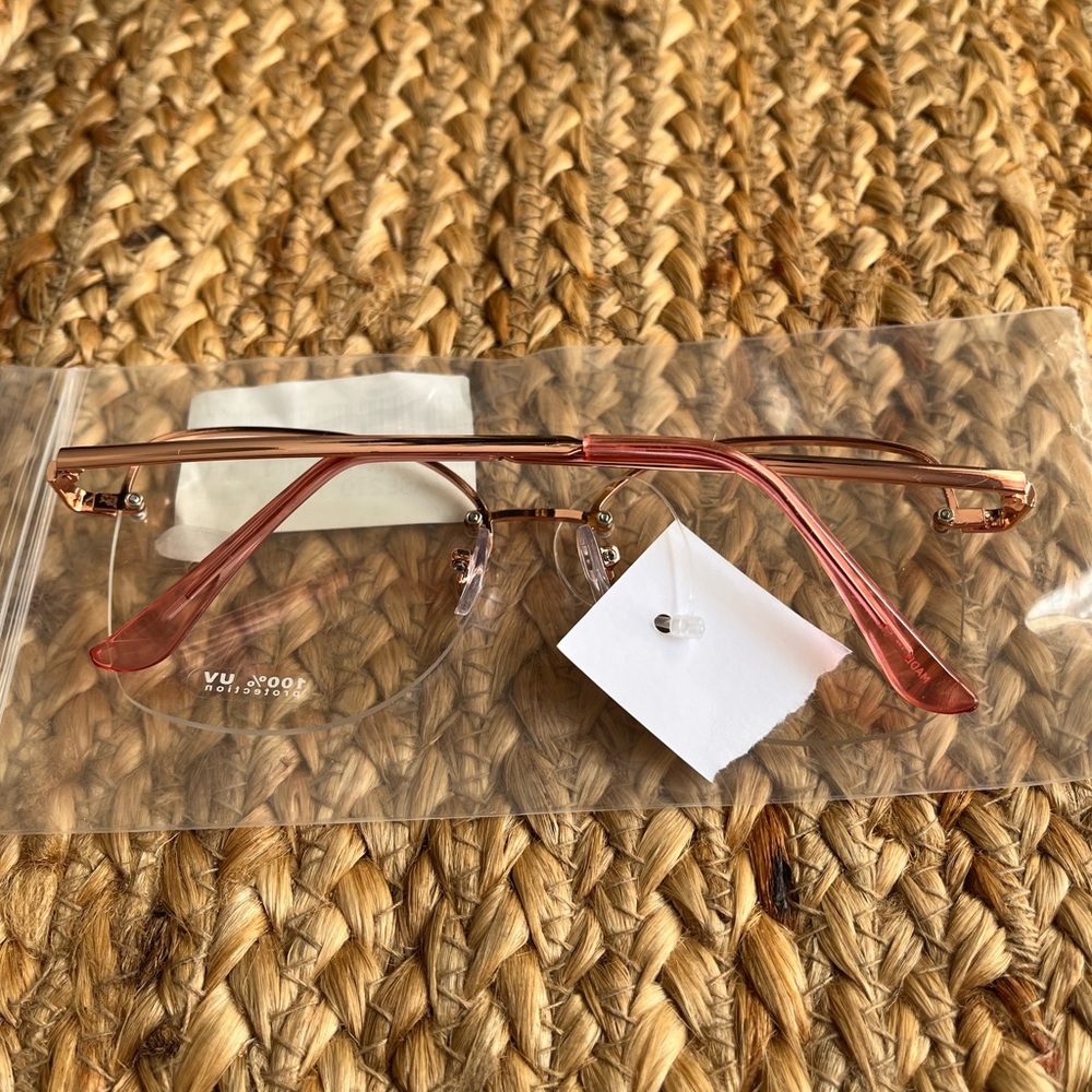 Sunglasses - Picture 5 of 5